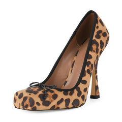 Leopard print high-heeled shoe on a white background