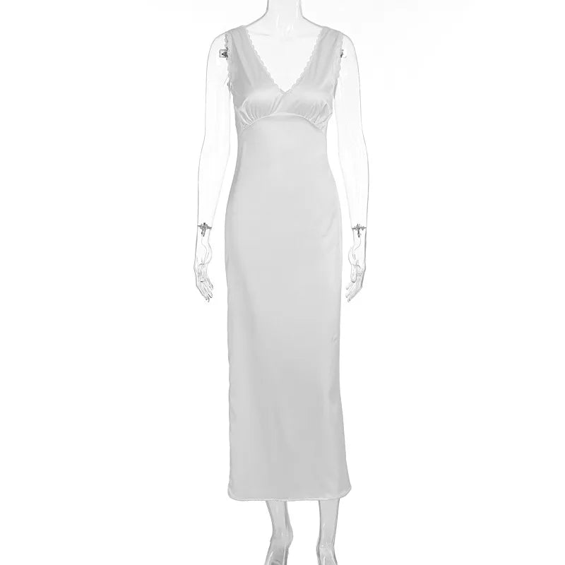 White dress on a mannequin against a white background