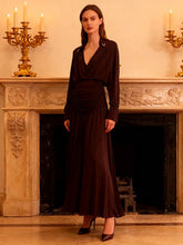 Maxi dress with ruched waist and V-neck