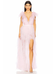 Pink tulle evening dress with V-neck and high slit