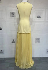 Boat Neck Sleeveless Pleated Maxi Dress