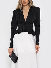 V-neck peplum top in black