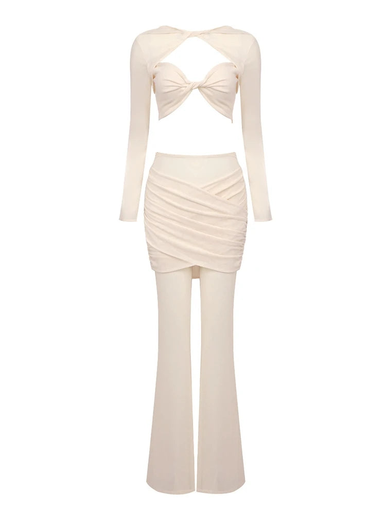 Beige outfit with a top and pant