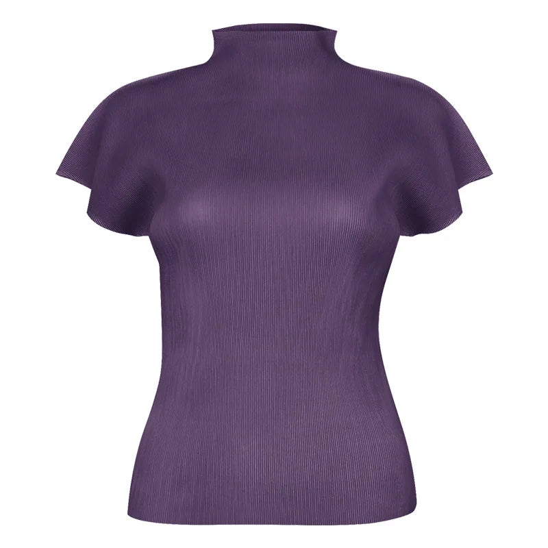 Purple ribbed t-shirt on a white background