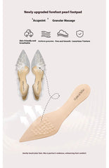 Foot pad with shoe and text detailing features on a light gray background