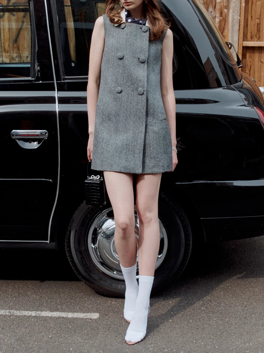 Sleeveless grey mini dress with double-breasted buttons