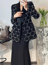 Beaded Pattern Blazer – Luxe Scallop Sequin Tailored Jacket