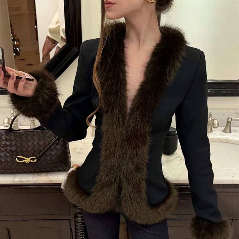 Fur trim v-neck jacket detail