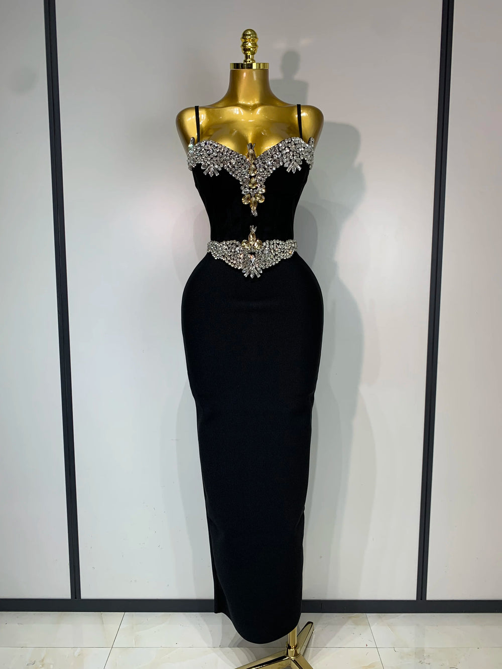 Black Strapless V-Neck Crystal Embellished Body-Con Maxi Dress