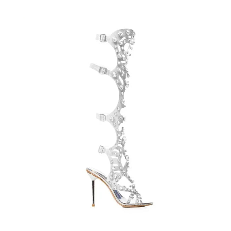High-heeled shoe with floral design