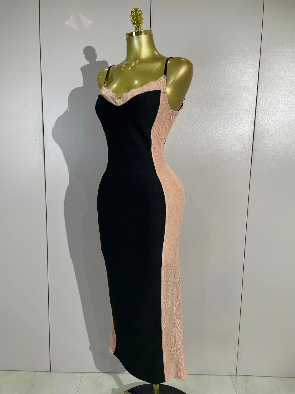 Lace trim colorblock midi dress side view