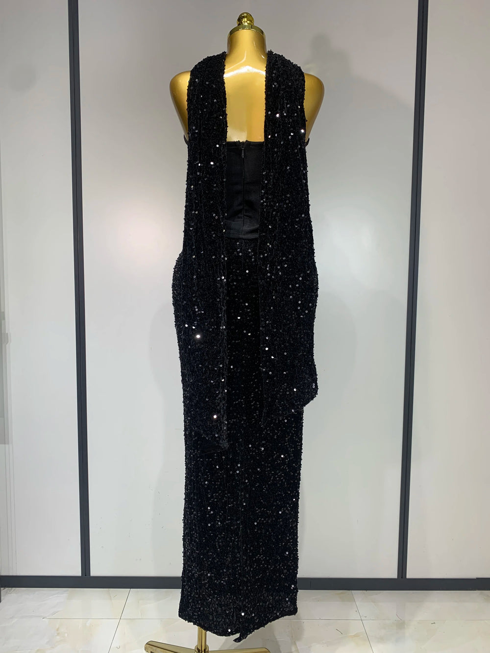 Strapless sequin maxi skirt, tube top & scarf.