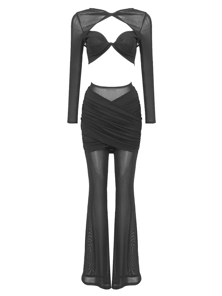 Black outfit with long sleeves and ruched long pant