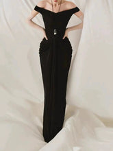 Off shoulder folds column dress with draped detailing