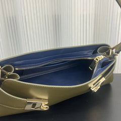 Lock Detail Color-Blocking Shoulder Bag