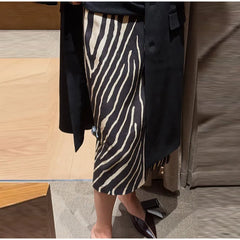 Zebra print straight midi skirt detail
