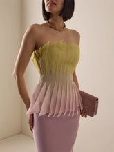 Pleated peplum strapless top with gradient color