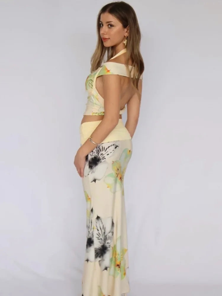 Floral crop top and skirt for a statement vacation and daytime occasions