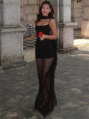 Backless black bodycon dress ideal for night events