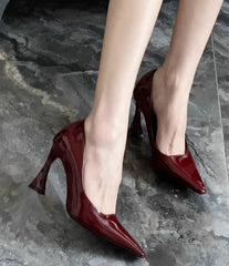 Women’s dress heels with pointed toe silhouette