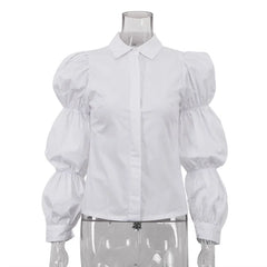 Classic white blouse with tailored collar for chic office looks