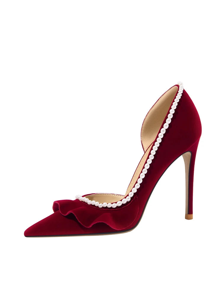 Women’s banquet shoes in suede with pearls