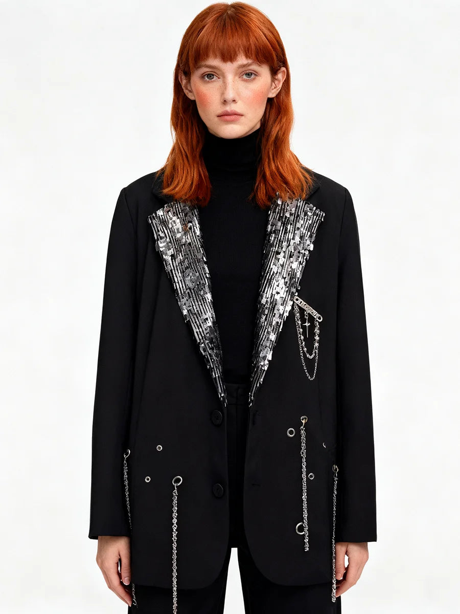 Relaxed black blazer designed for evening and casual wear