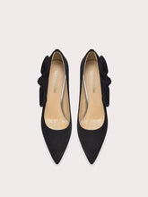 Women’s suede bow pumps for weddings and banquets