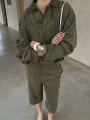 Relaxed fit green set perfect for casual city style and transitional layering