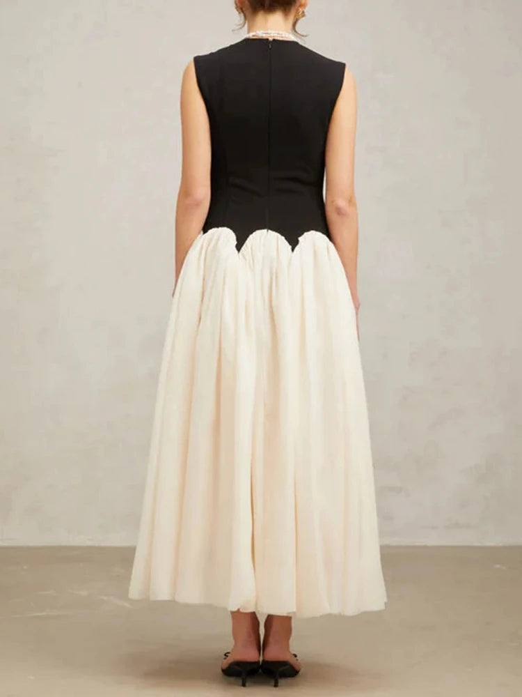 Modern gallery eveningwear dress for sophisticated occasions