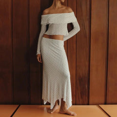 Lightweight two-piece beach set for warm weather vacations