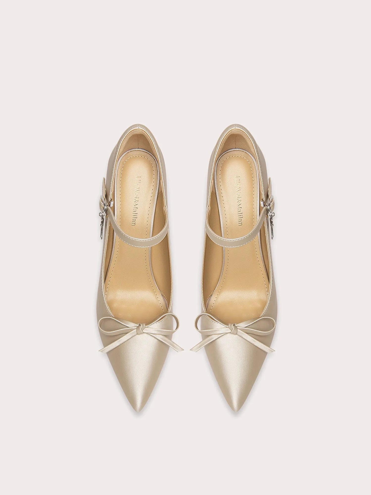 Silk bow wedding pumps with pointed toe and thin heel