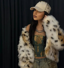 Spliced cropped fur club coat ideal for evenings and playful day outings