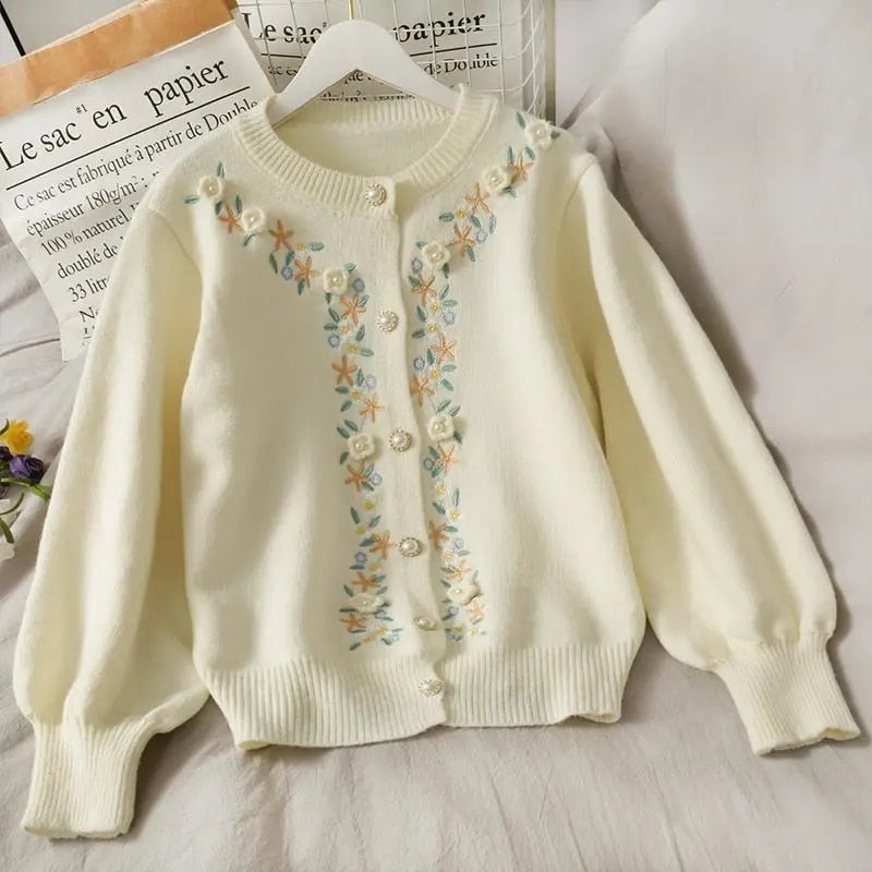  Flower Embroidery Knitted Pearl Buttons O-neck Long Sleeve Sweater