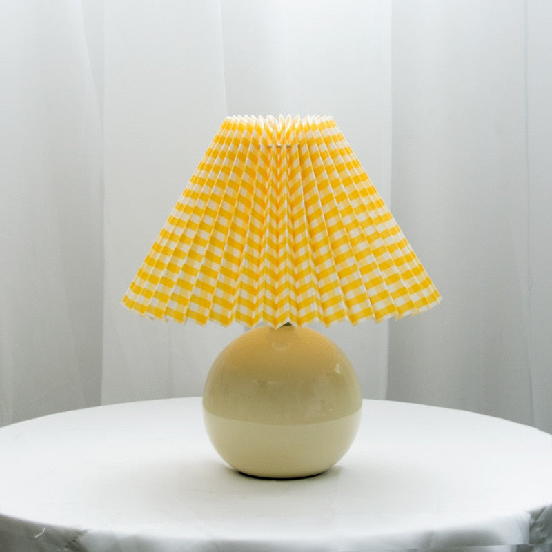 Pleated LED E27 Tricolored Bulb Ceramic Base Table Lamp