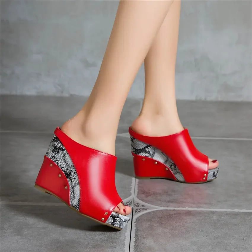 Women High Thick Heels Peep Toe Rivet Wedge Shoes