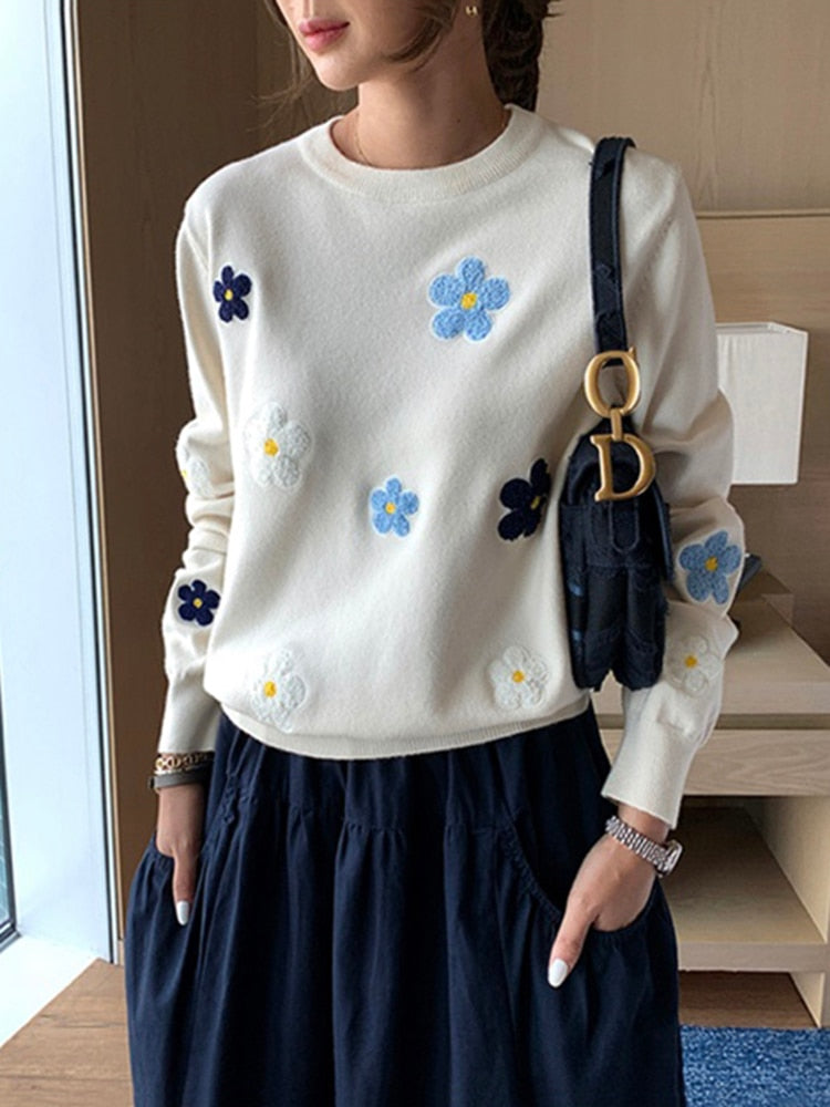 Floral Emobroidery Elegant O Neck Knitted Pullover