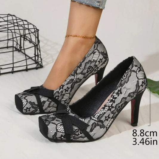 Pair of lace bow square toe high heels with size detail