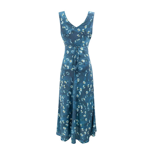 Back view of a v-neck sleeveless maxi dress with daisy print and tie waist
