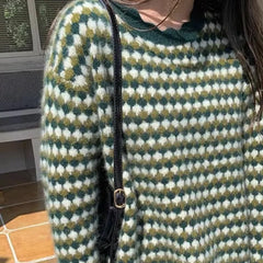 Woman wearing a Plaid Long Sleeve Knitted Sweater