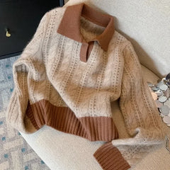 Brown slouchy knitwear jumper for a relaxed look.