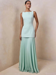 Boat Neck Sleeveless Pleated Maxi Dress