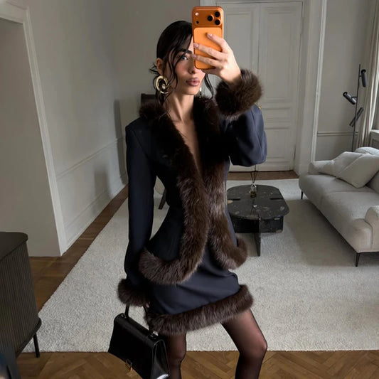 Fur trim v-neck jacket and mini skirt set worn as a selfie