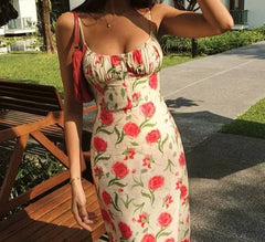 Woman wearing a Large Flowers Elastic Buttons Midi Dress 