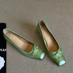 Square toe heeled Mary Jane shoe in black