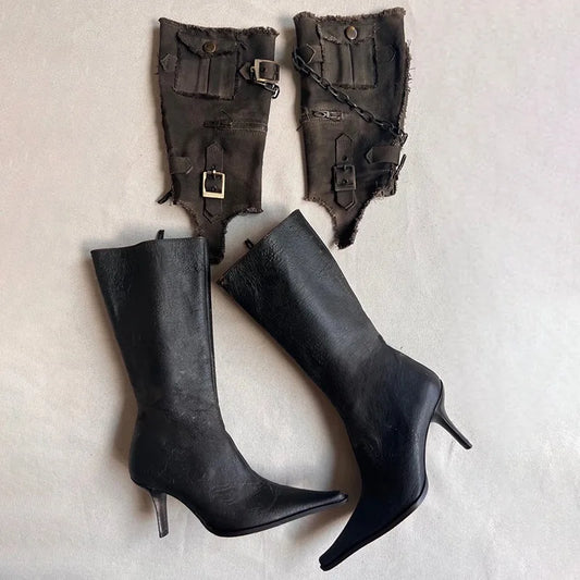 Detached tooling for pointed toe boots