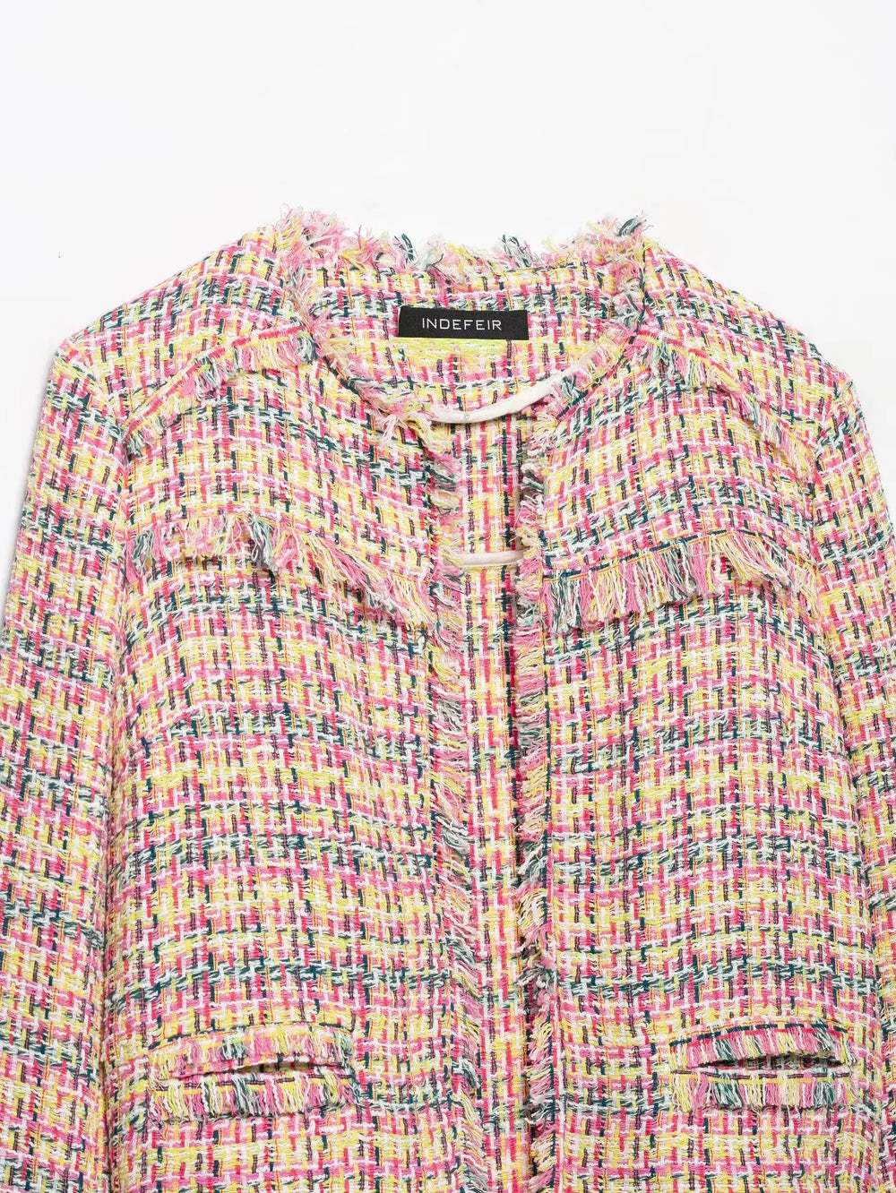 Tweed fringe cropped jacket neckline detail