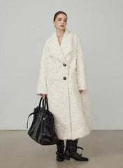  Women's shaggy faux fur coat with a large lapel.