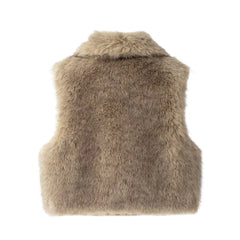 Faux fur vest with a loose fit.