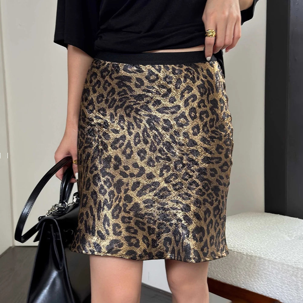 Leopard print A-line skirt with high waist